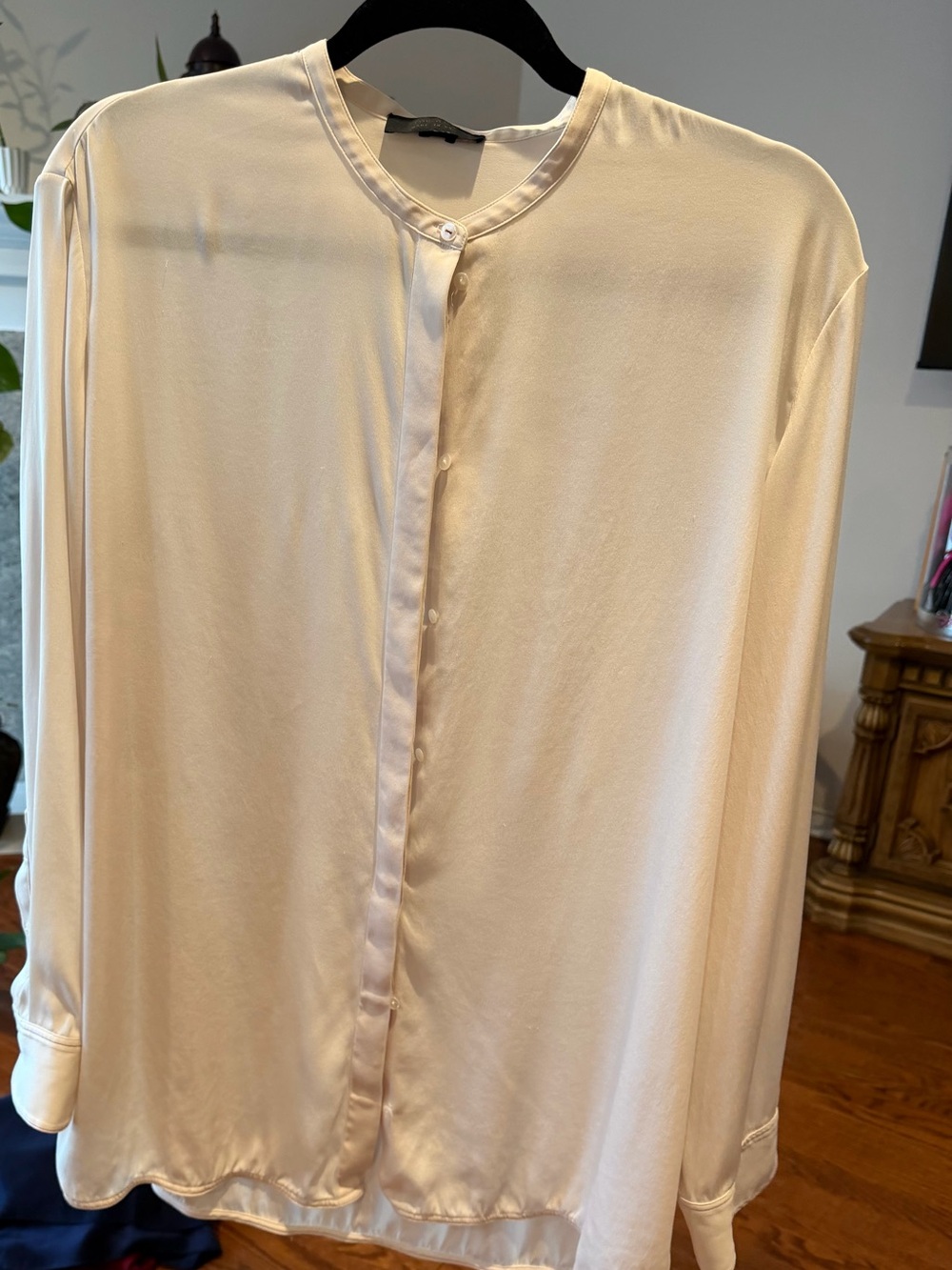 The Row Silk Ivory Band-Collar Silk-Effect Blouse Women’s Size M